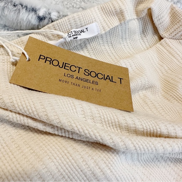 NWT Project Social T Soren Thermal Off the Shoulder Top - Picture 6 of 8